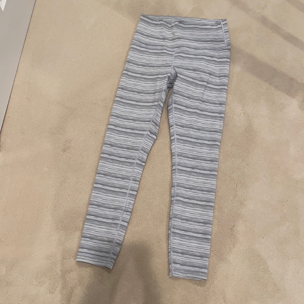 NWOT WOMENS LULU LEMON LEGGINGS